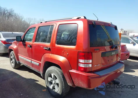 2008 Jeep Liberty Sport z USA, uszkodzony, nr VIN 1J8GN28K78W226653